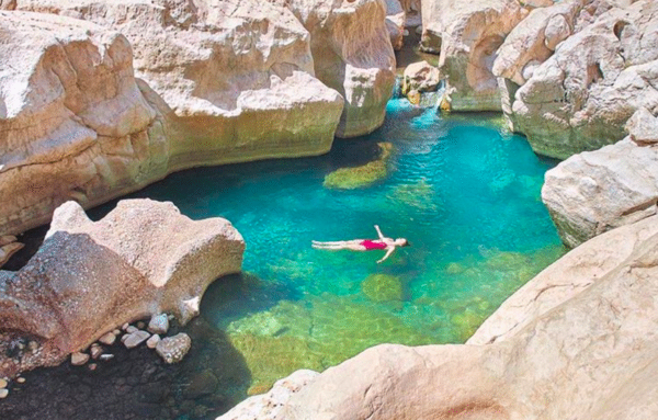 Schwimmen im Wadi Bani Khalid